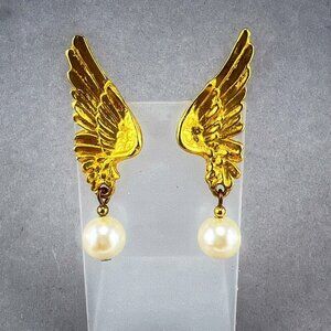 Peggy YUNQUE Earrings Angel Wings NYC 1992 Gold Tone 80s Gallery Bold Art Pierce